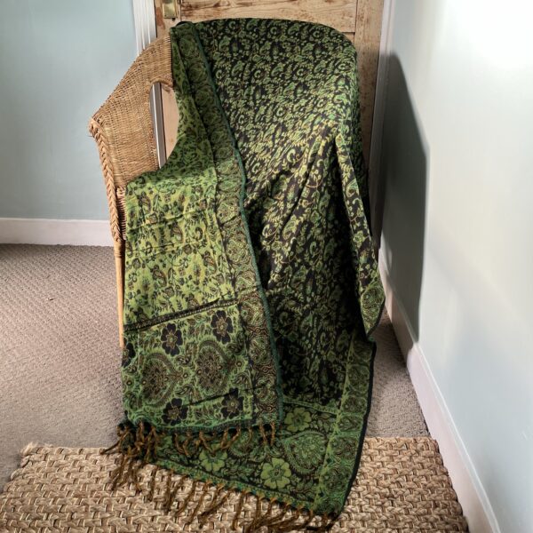 Himalayan Shawl/Blanket Green/Black