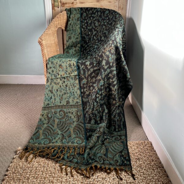 Himalayan Shawl/ Blanket   Sea green/ Black